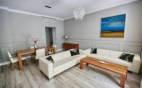 Beżowy Apartament DE LUX dla 4 osób Chorzów Katowice